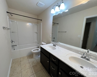 10374 Rutledge Ridge Drive - Photo Thumbnail 18