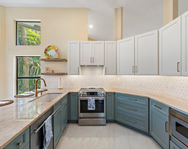 1106 Sand Drift Way - Photo Thumbnail 9