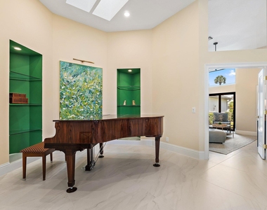 1106 Sand Drift Way - Photo Thumbnail 14