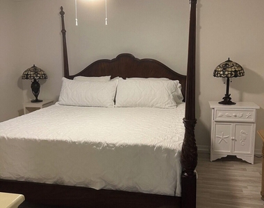 275 Palm Avenue - Photo Thumbnail 9