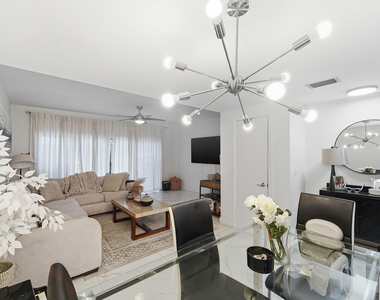 644 Ne 195th Street - Photo Thumbnail 4