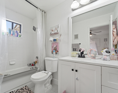 644 Ne 195th Street - Photo Thumbnail 15