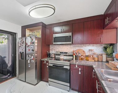644 Ne 195th Street - Photo Thumbnail 6