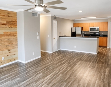 1740 Palm Cove Boulevard - Photo Thumbnail 11