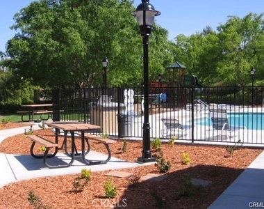 42093 Acacia Way - Photo Thumbnail 9