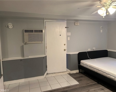 2126 Grandview - Photo Thumbnail 2