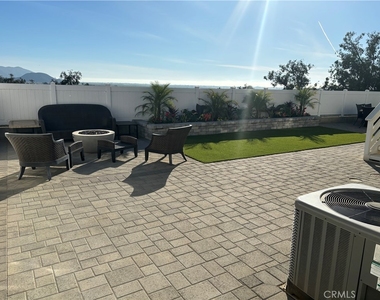2126 Grandview - Photo Thumbnail 10