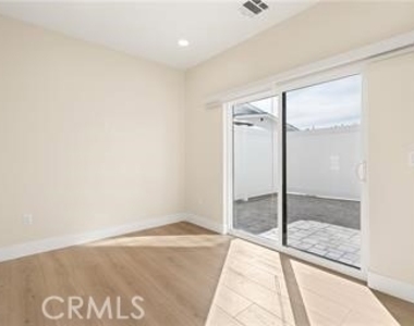 19953 Lassen Street - Photo Thumbnail 8
