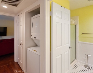 8710 Independence Avenue - Photo Thumbnail 8