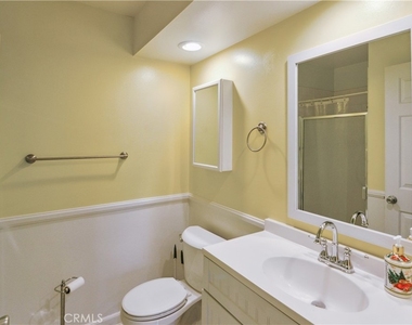 8710 Independence Avenue - Photo Thumbnail 9
