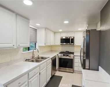 8710 Independence Avenue - Photo Thumbnail 2