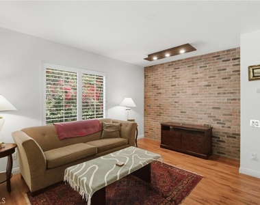 6225 Shoup Avenue - Photo Thumbnail 10