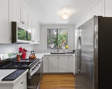 6225 Shoup Avenue - Photo Thumbnail 7