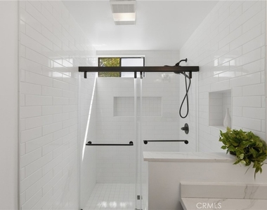 6225 Shoup Avenue - Photo Thumbnail 11