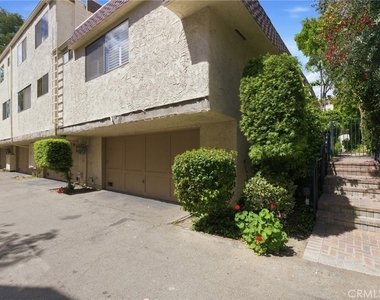 6225 Shoup Avenue - Photo Thumbnail 1