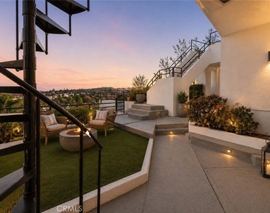 5226 Medina Road - Photo Thumbnail 27