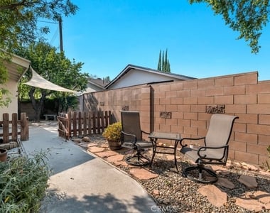 23101 Lanark Street - Photo Thumbnail 10