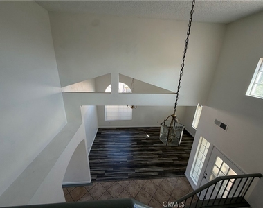 1715 Boysenberry Way - Photo Thumbnail 6