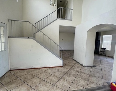 1715 Boysenberry Way - Photo Thumbnail 7