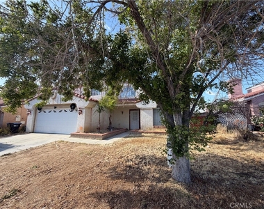 1715 Boysenberry Way - Photo Thumbnail 2