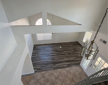 1715 Boysenberry Way - Photo Thumbnail 9