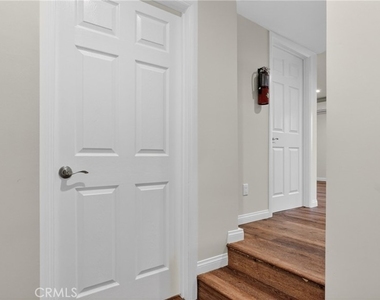 4711 Tyrone - Photo Thumbnail 59