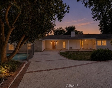 4711 Tyrone - Photo Thumbnail 7