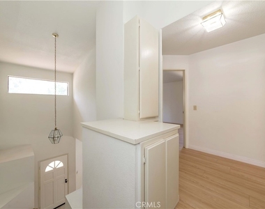 2577 Plaza Del Amo - Photo Thumbnail 12