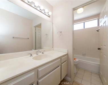 2577 Plaza Del Amo - Photo Thumbnail 25