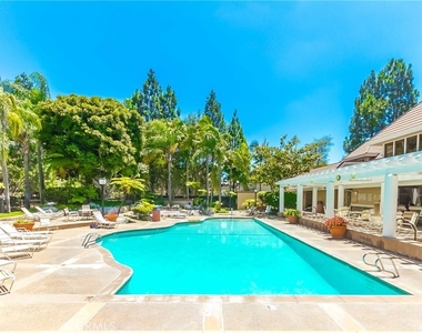 2577 Plaza Del Amo - Photo Thumbnail 39