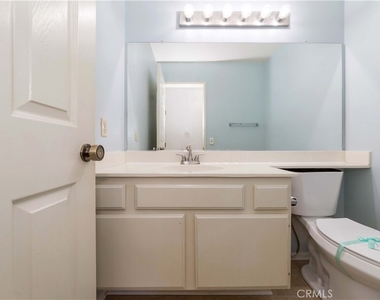 2577 Plaza Del Amo - Photo Thumbnail 7