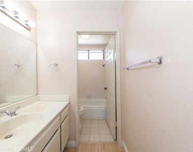 2577 Plaza Del Amo - Photo Thumbnail 24