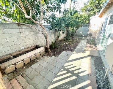 3313 Adriatic Avenue - Photo Thumbnail 15