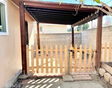 3313 Adriatic Avenue - Photo Thumbnail 14