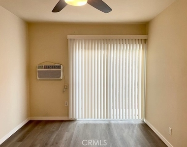 3313 Adriatic Avenue - Photo Thumbnail 13