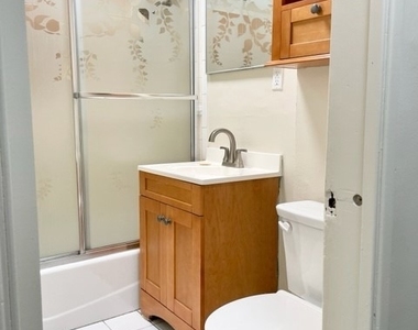 3313 Adriatic Avenue - Photo Thumbnail 9