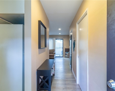 628 E Birch - Photo Thumbnail 4