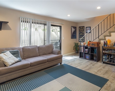 628 E Birch - Photo Thumbnail 1