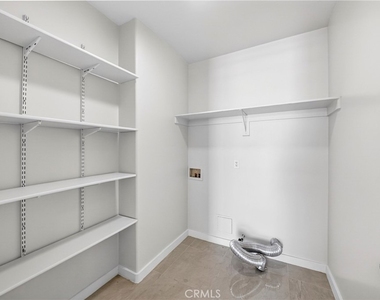 401 N Serrano - Photo Thumbnail 13