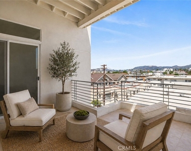 401 N Serrano - Photo Thumbnail 14