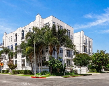 401 N Serrano - Photo Thumbnail 24