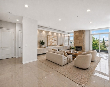 401 N Serrano - Photo Thumbnail 6
