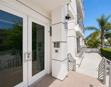 401 N Serrano - Photo Thumbnail 22