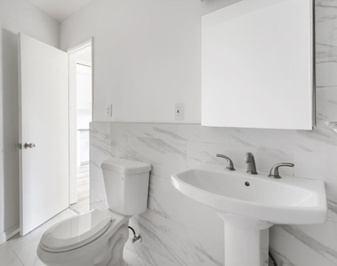 1736 Normandie Avenue - Photo Thumbnail 10