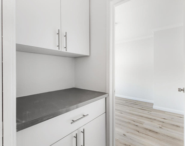 1736 Normandie Avenue - Photo Thumbnail 7