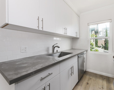 1736 Normandie Avenue - Photo Thumbnail 3
