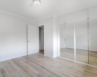 1736 Normandie Avenue - Photo Thumbnail 14