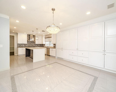 4330 Bel Aire Drive - Photo Thumbnail 14