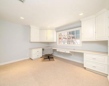 4330 Bel Aire Drive - Photo Thumbnail 23