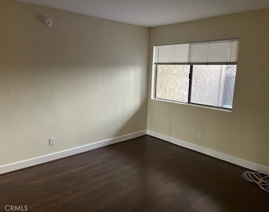10982 Roebling Avenue - Photo Thumbnail 10